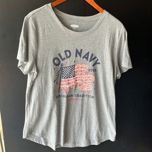 Old navy t shirt